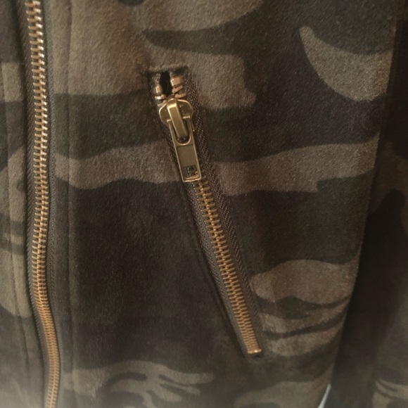 Sanctuary Faux Suede Camo Moto Jacket Full Zip Pockets Green Black Soft and Cozy - Picture 8 of 10